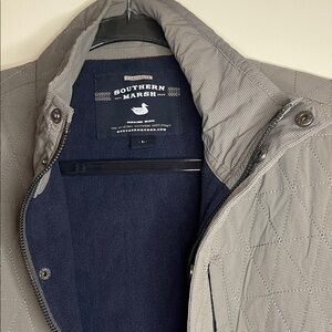 Southern Marsh Men's Quilted vest in Gray and Navy